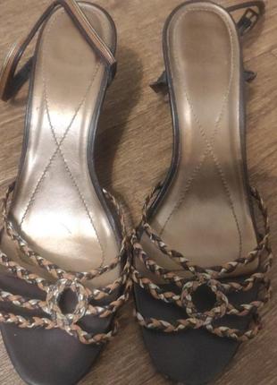 Босоножки кожаные next размер 39