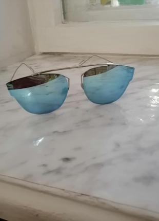 Солнцезащитные зеркальные очки