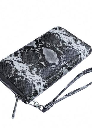 Очень красивый и стильный серый кошелёк на молнии, выполнен из натуральной кожи с тиснением под рептилию.2 фото