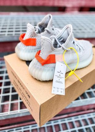 Кросівки adidas yeezy boost 350 v2 tail light5 фото