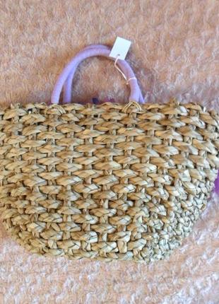 Летняя сумка плетенная из пальмовых листьев с цветами3 фото