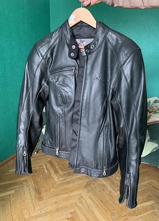 Мотоциклетна куртка жіноча шкіряна