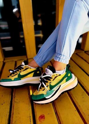 Кроссовки nike sacai vaporwaffle tour yellow stadium green1 фото