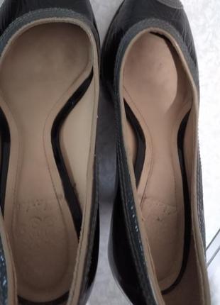 Лаковые открытые туфли clarks 37р.8 фото