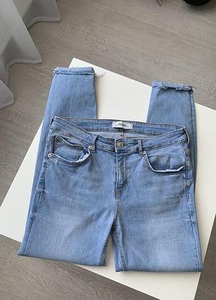 Продам майже нові джинси zara