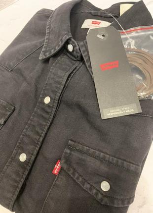 Джинсовое платье levis s, оригинал, с кожаным поясом2 фото