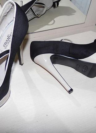 Туфли- нубук - кожа new look uk 7 eur.40 стелька - 25.5 см.