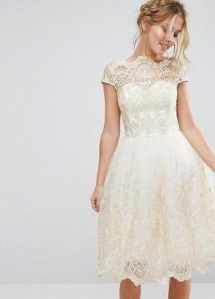 Незрівнянна ошатна розкішна якісна вечірня сукня міді chi chi london