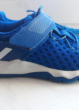 Легкі кросівки adidas з перфорацією 29, uk11