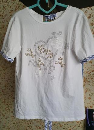 Красивая стильная белая футболка размер с-м