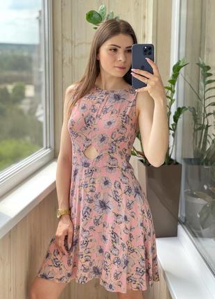 Нежное платье в цветочный принт из вискозы 1+1=3