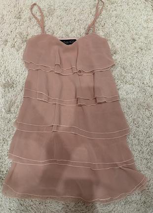 Нюдовое платье
