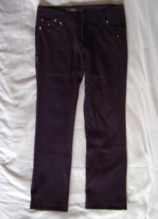 Плотные чёрные джинсы