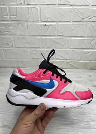 Женские яркие кроссовки nike1 фото