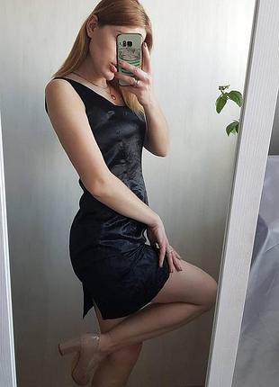 Чудова класична атласна сукня з малюнком2 фото