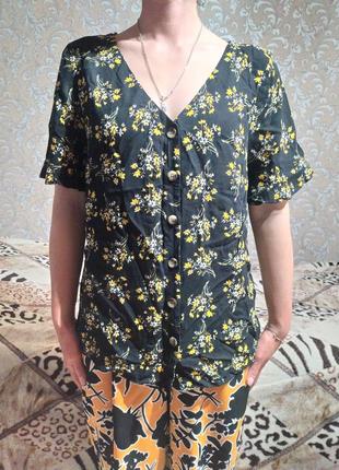Актуальная блуза рубашка в цветочек6 фото