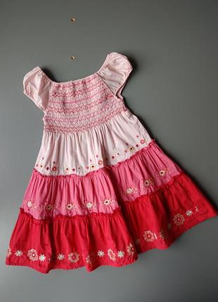 Пишне платтячко з вишивкою