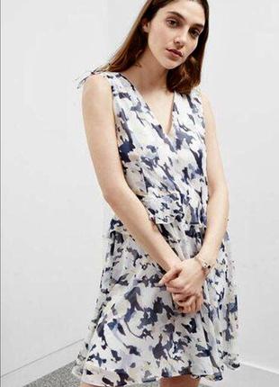 Красиве шифонова сукня