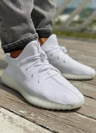 Женские кроссовки adidas x yeezy boost 350 v2 cream white7 фото