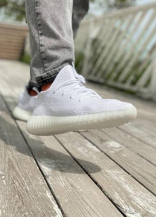 Мужские  кроссовки adidas x yeezy boost 350 v2 cream white4 фото