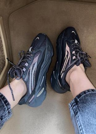 Кросівки yeezy 700 black all reflective кросівки3 фото