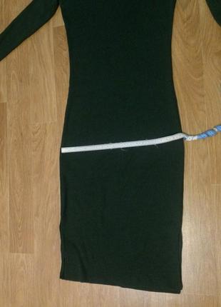 Темно зеленое базовое платье удлиненное карандаш трикотажное рубчик рибана футляр надпись9 фото