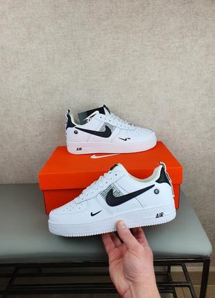 Жіночі білі кросівки nike air force 1 07 lv8 ultra white. жіноче взуття найк аір форс 1 07 лв8