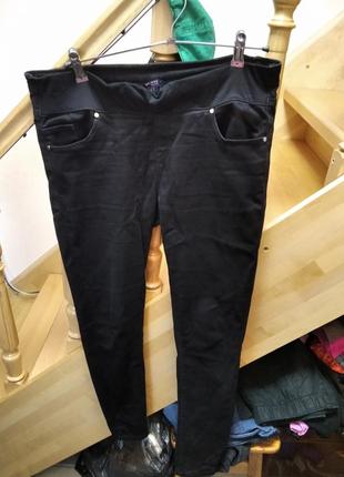 Штани джинси стрейчеві завужені