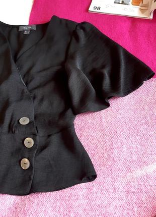 Трендова чорна блуза топ/черная блуза на запах с актуальными пуговицами2 фото