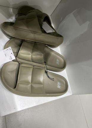 Шльопанці літник тапки резинові беж хакі h&m оригінал3 фото