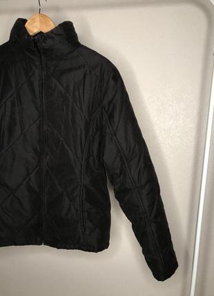 Чорна коричнева весняна куртка демісезонна дутик в стилі bershka пуховик синтепон5 фото