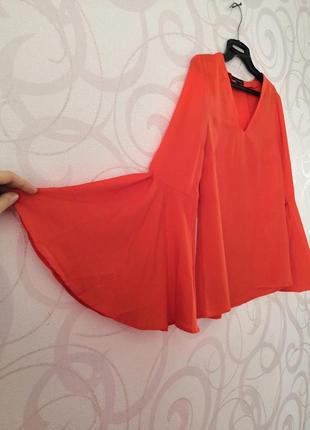 Червоний напівпрозорий топ з рукавами кльош