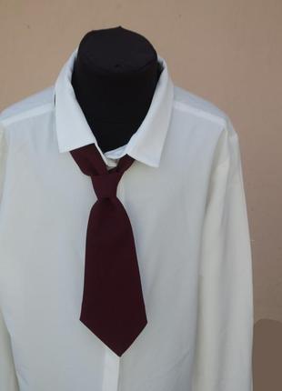 Крутой галстук бордового цвета