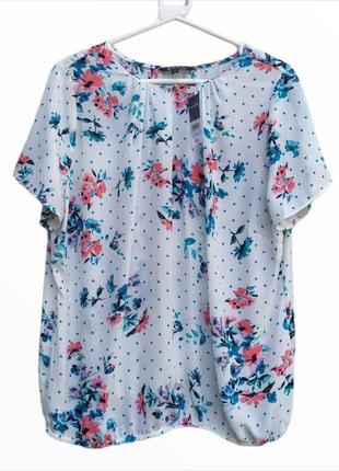Красивая легкая блузка в цветы от bonmarche