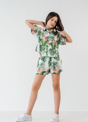 Літній костюм на дівчинку