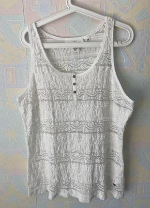Белоснежная кружевная майка