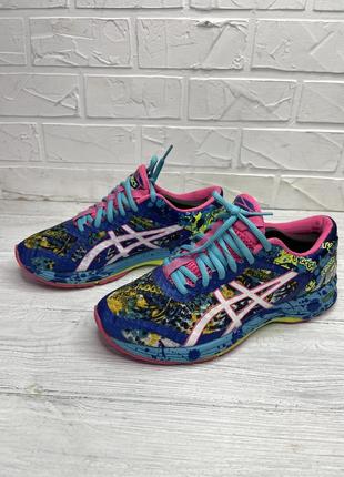 Кроссовки asics