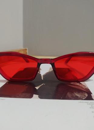 Тренд красные очки солнцезащитные кошечки узкие лисички прозрачные ретро окуляри сонцезахисні червоні6 фото