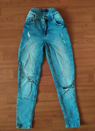 Cropp town джинсы с разрезами1 фото