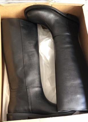 Кожаные сапоги