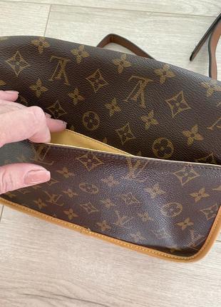 Louis vuitton 🤎стильна сумка) є багато дитячих і брендових речей6 фото