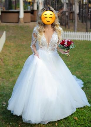 Дизайнерська весільна сукня2 фото