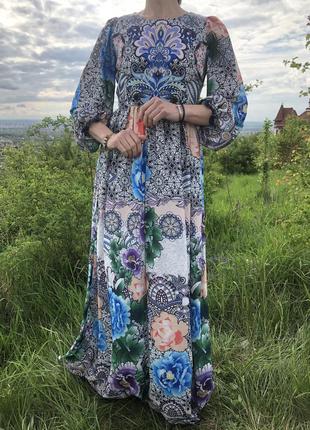 Платье