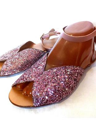 Красиві босоніжки, сандалі на низькому ходу від бренду next, р. 39 код s3967