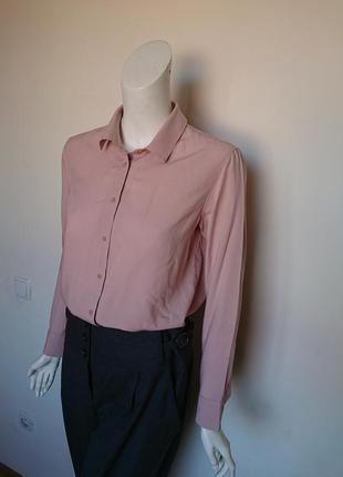Базовая блузка рубашка uniqlo свободный крой размер s дымчатая роза6 фото