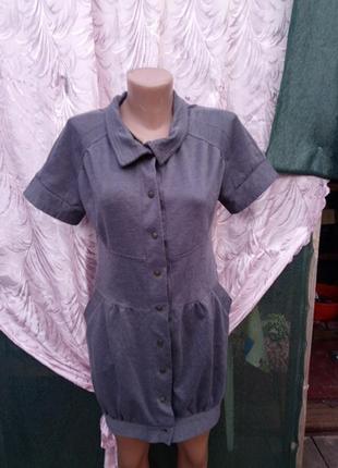 Плаття на гудзиках