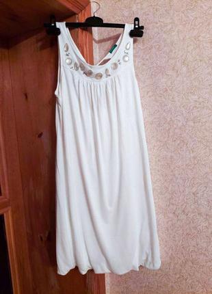 Белоснежное летнее платье / сукня / сарафан/ плаття с камнями benetton