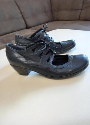 Фірмові жіночі туфлі gabor