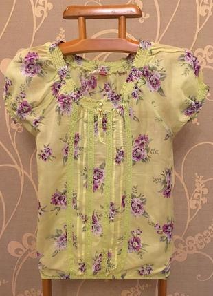 Очень красивая и стильная брендовая блузка в цветах..шёлк/коттон.