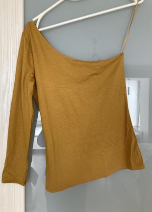 Кофта на одно плече mango